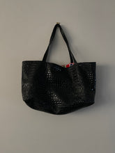 Load image into Gallery viewer, SHOULDER BAG
